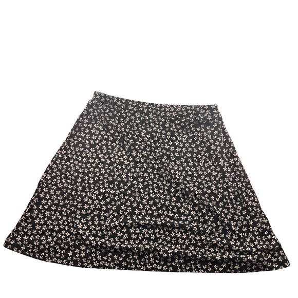 Sky and Sparrow Floral Black and White Women's Skirt - Picture 1 of 3
